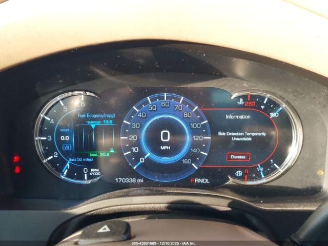 Cadillac Escalade Platinum Image 9