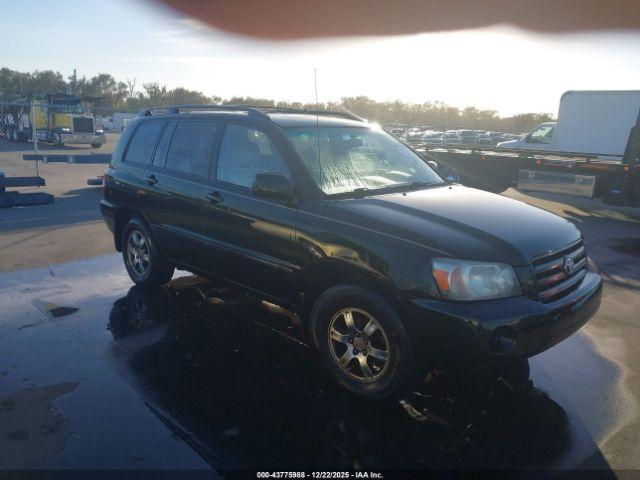  Salvage Toyota Highlander