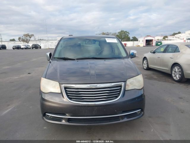 Chrysler Town & Country Touring-l 30th Anniversary Image 14