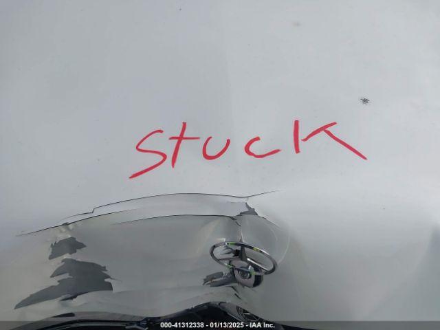 Mercedes-Benz S-Class Image 6