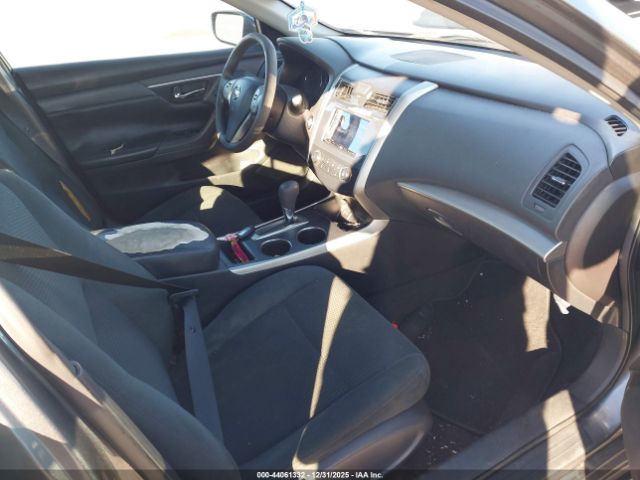 Nissan Altima 2.5 S Image 8