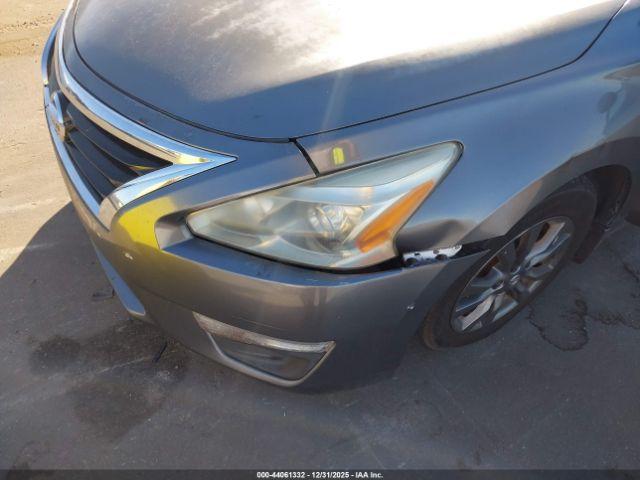 Nissan Altima 2.5 S Image 9