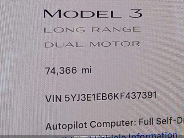 Tesla Model 3 Image 4