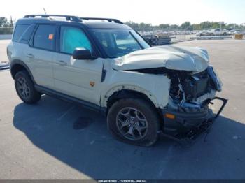  Salvage Ford Bronco