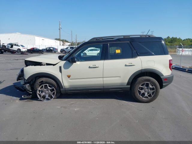 Ford Bronco Badlands Image 12