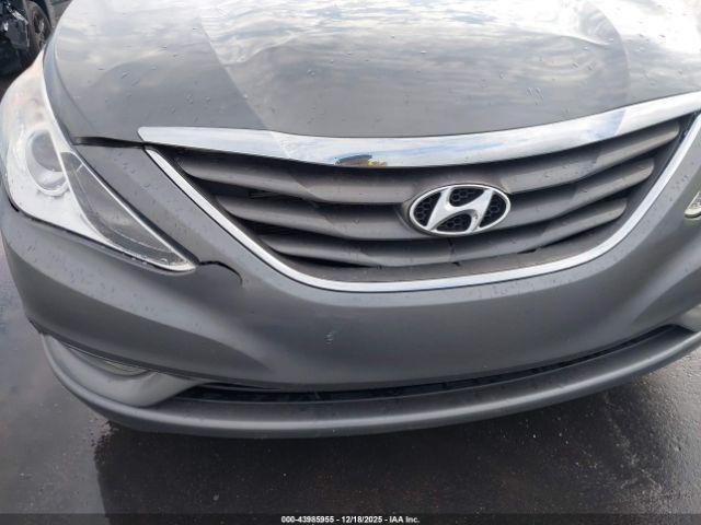 Hyundai SONATA Gls Image 9