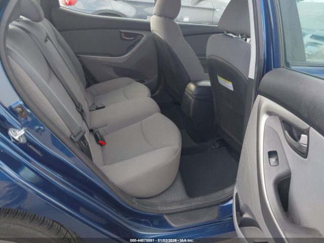 Hyundai ELANTRA Se Image 9