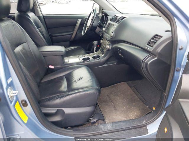 Toyota Highlander Sport Image 4