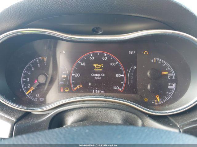 Jeep Grand Cherokee Laredo Image 6