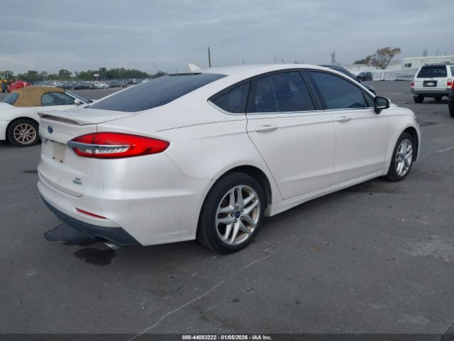 Ford Fusion Se Image 5
