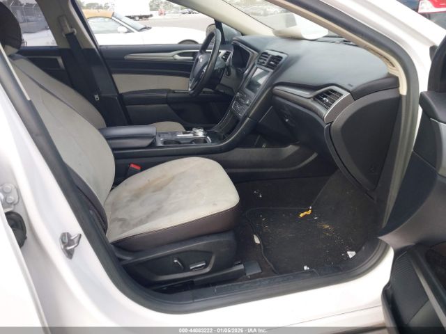 Ford Fusion Se Image 4