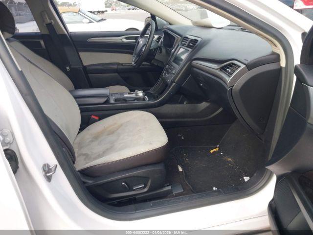 Ford Fusion Se Image 4