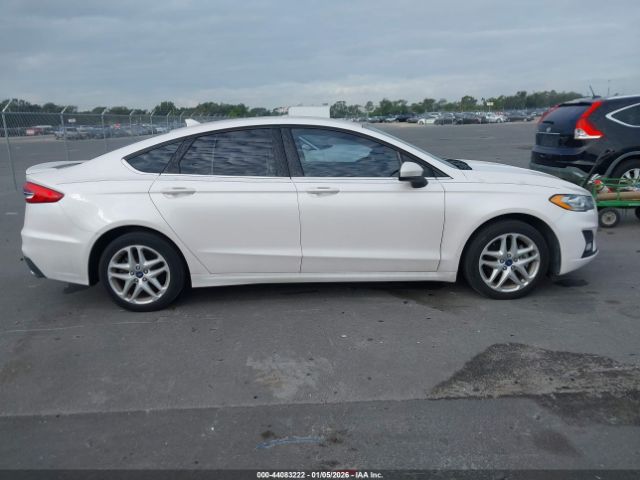Ford Fusion Se Image 14