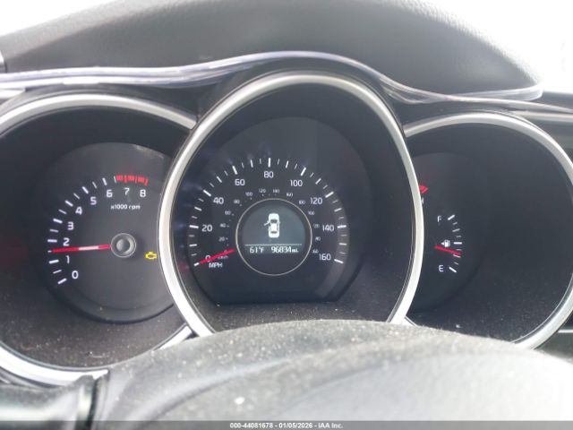 Kia Optima Lx Image 9