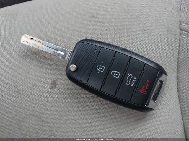 Kia Optima Lx Image 4