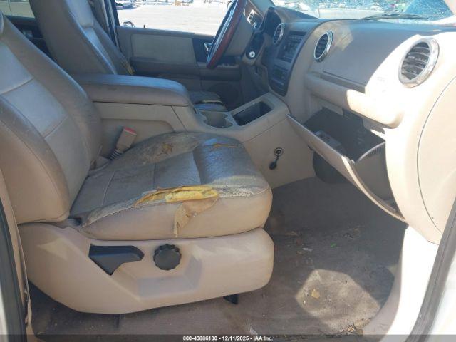Ford Expedition Eddie Bauer Image 11
