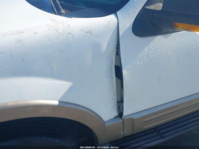 Ford Expedition Eddie Bauer Image 4