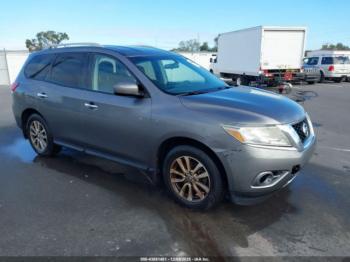  Salvage Nissan Pathfinder
