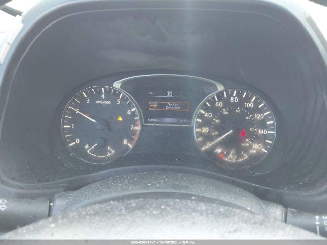 Nissan Pathfinder S Image 16