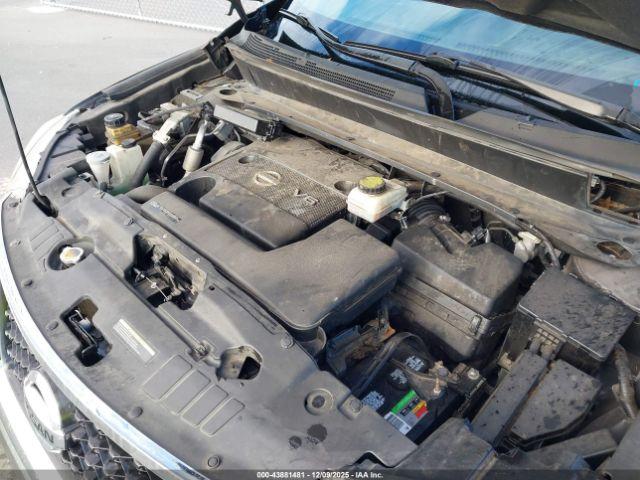 Nissan Pathfinder S Image 10