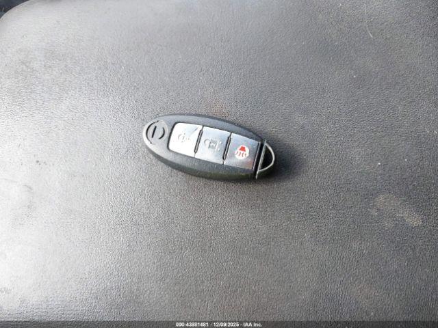 Nissan Pathfinder S Image 7