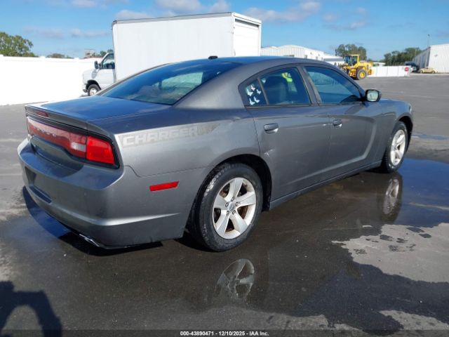 Dodge Charger Se Image 10
