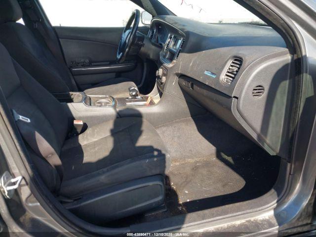 Dodge Charger Se Image 3