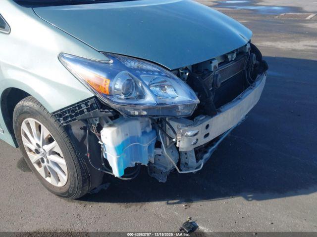 Toyota Prius Image 19