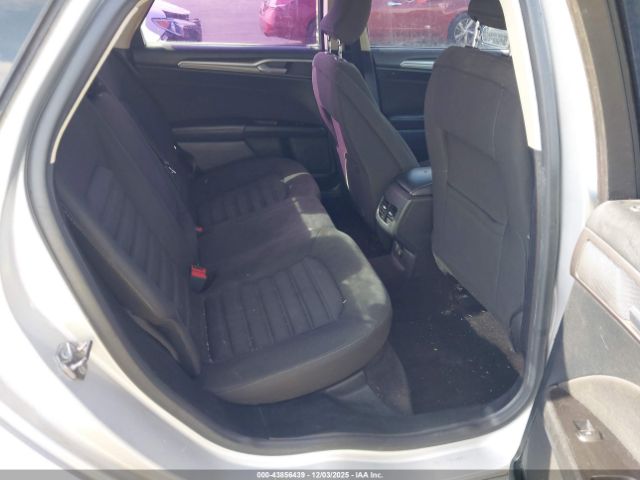 Ford Fusion Se Image 13