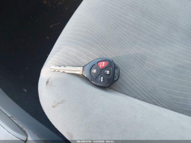 Toyota Corolla Le Image 10