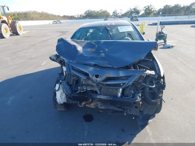 Toyota Corolla Le Image 9