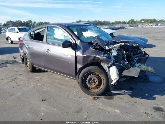  Salvage Nissan Versa
