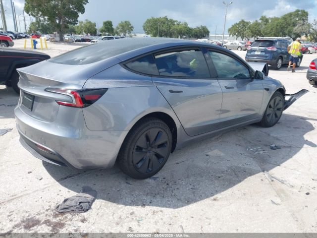 Tesla Model 3 Long Range Rear-wheel Drive Image 2