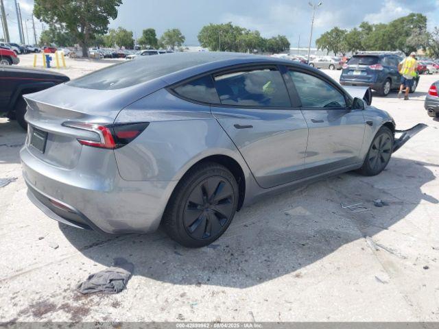 Tesla Model 3 Long Range Rear-wheel Drive Image 2