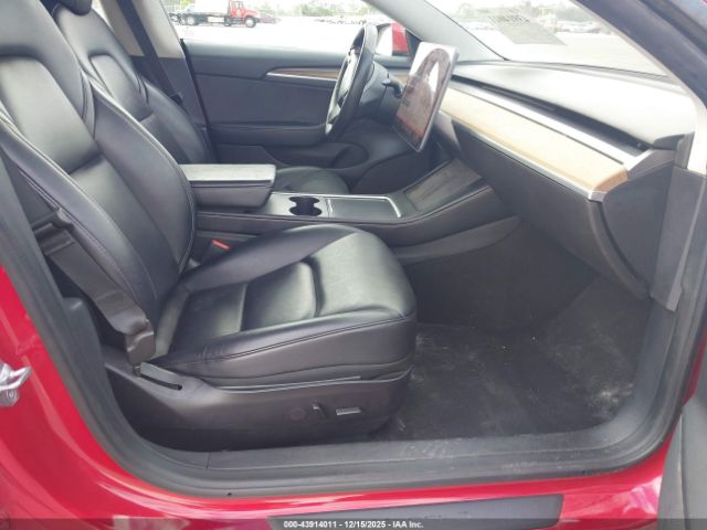 Tesla Model 3 Rear-wheel Drive Image 4