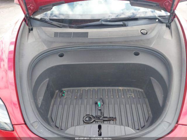 Tesla Model 3 Rear-wheel Drive Image 7