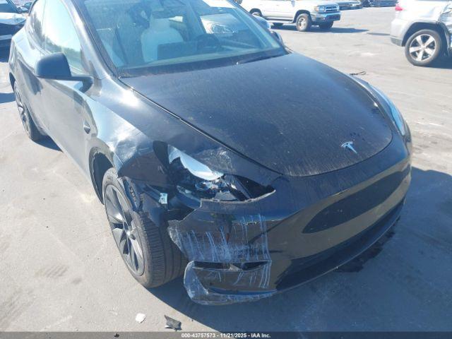 Tesla Model Y Long Range Dual Motor All-wheel Drive Image 19