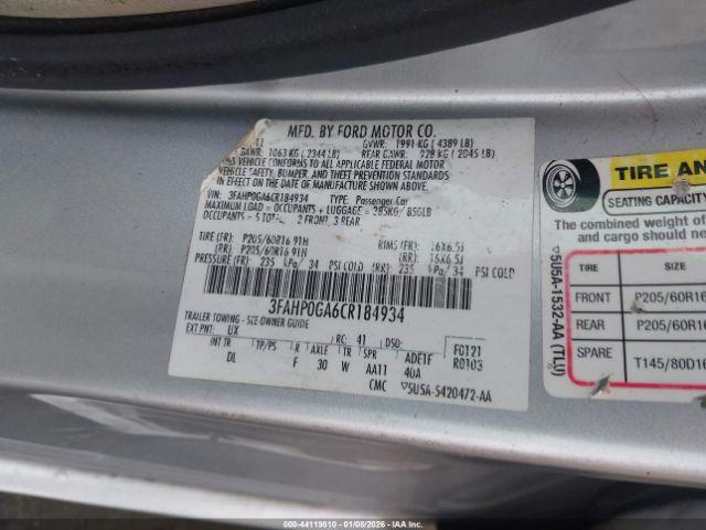 Ford Fusion S Image 10