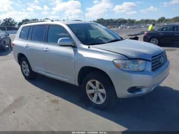  Salvage Toyota Highlander