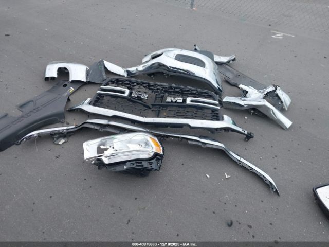 Ram 2500 Tradesman  4x4 6'4 Box Image 16