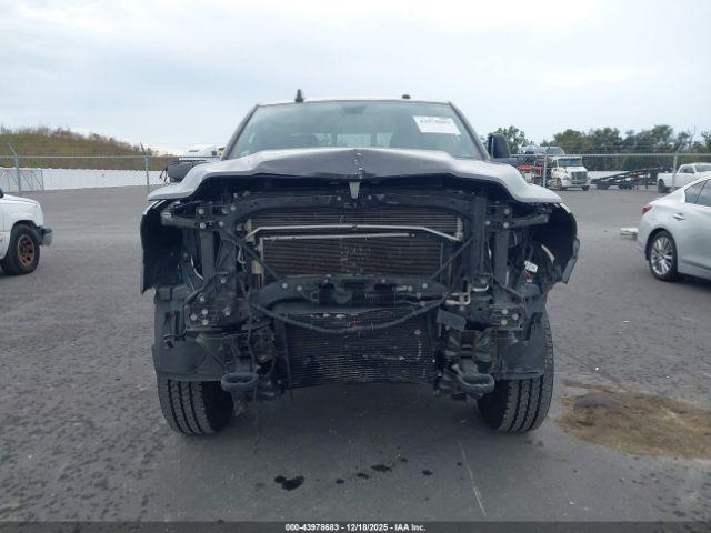 Ram 2500 Tradesman  4x4 6'4 Box Image 11