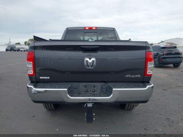 Ram 2500 Tradesman  4x4 6'4 Box Image 13