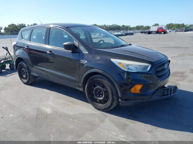 Ford Escape S Image 1