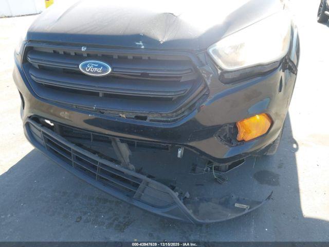 Ford Escape S Image 6