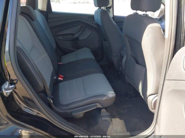 Ford Escape S Image 2