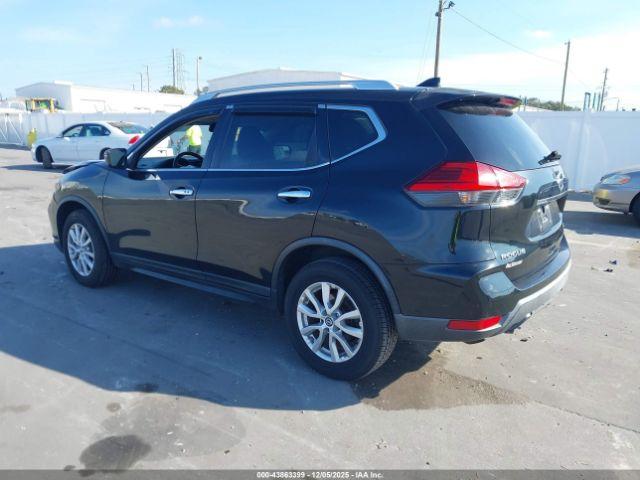 Nissan Rogue Sv Image 2