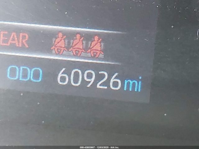 Toyota RAV4 Le Image 7