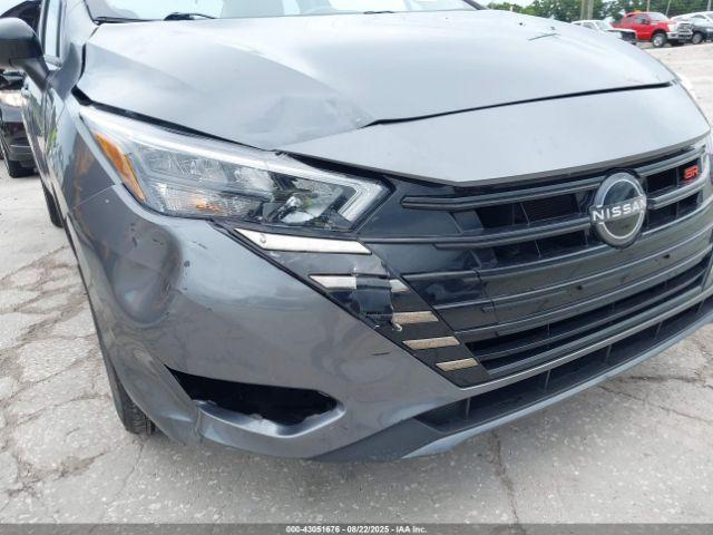 Nissan Versa 1.6 Sr Xtronic Cvt Image 3