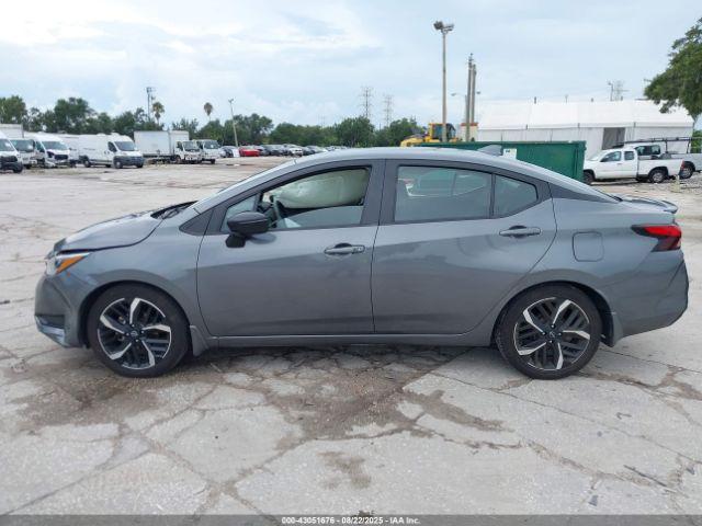 Nissan Versa 1.6 Sr Xtronic Cvt Image 16