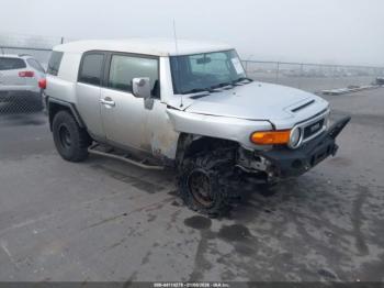  Salvage Toyota FJ Cruiser